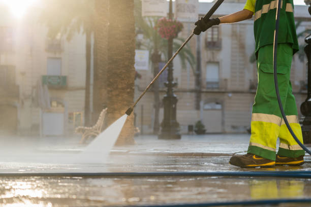 Ishpeming, MI  Pressure Washing Services Company